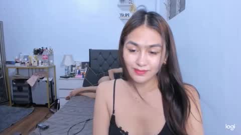 Snapshot of marimaraldama chatting on March 2026 08:01:02 PM Anngilbuena online show from March 2026 08:01:02 PM