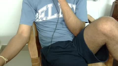 Snapshot of marinavine chatting on May 2026 02:35:02 PM The SHY UncutBoy online show from May 2026 02:35:02 PM