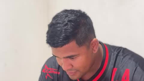 Mario Gmez online show from October 2025 05:46:01 AM