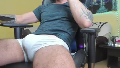 Snapshot of marioslim chatting on February 2025 11:10:02 AM marioslim online show from February 2025 11:10:02 AM