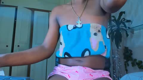 Nathaly online show from February 2025 08:10:01 PM