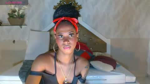 Nathaly online show from October 2025 04:16:02 PM