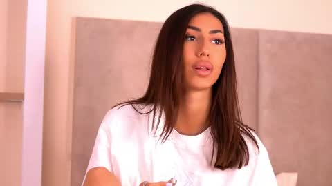 Snapshot of marisamuse chatting on April 2026 03:09:02 PM Marisa online show from April 2026 03:09:02 PM