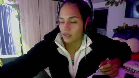 Maritza Ferrer -Samara Beltran online show from May 2026 04:41:01 AM