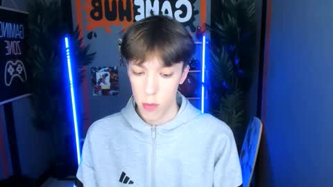 Mark online show from November 2025 03:23:01 PM