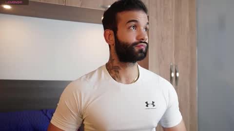 Mark online show from September 2025 10:53:01 PM