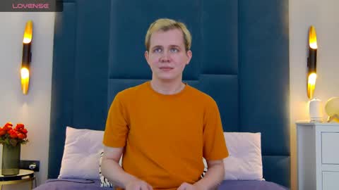 Mark online show from April 2026 10:07:02 PM