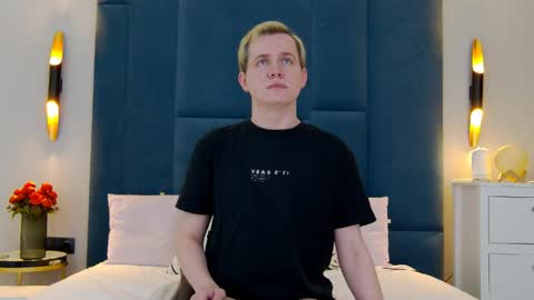 Mark online show from April 2026 02:28:01 AM