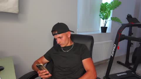 Snapshot of mark_karson chatting on August 2026 12:14:02 PM MARK KARSON online show from August 2026 12:14:02 PM