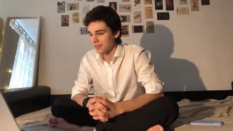 Mark online show from October 2025 08:47:02 AM