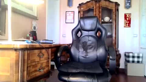 markmarkmark00 online show from November 2025 08:28:01 AM