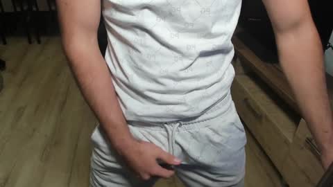 Tison online show from December 2024 08:01:01 AM