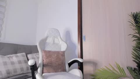 markus... Y online show from December 2024 01:36:02 AM