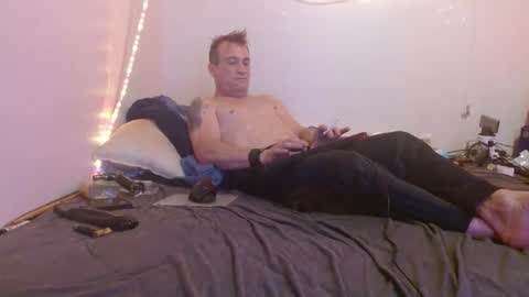 Snapshot of markymark101825061 chatting on January 2025 08:58:02 PM markymark101825061 online show from January 2025 08:58:02 PM