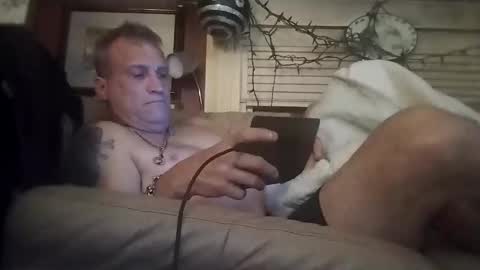 Snapshot of markymark515 chatting on November 2025 01:37:02 PM MarkyMark7169 online show from November 2025 01:37:02 PM