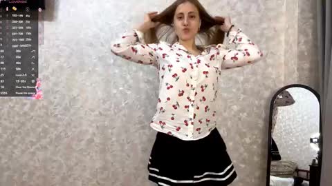 Olivia online show from November 2025 02:01:01 PM