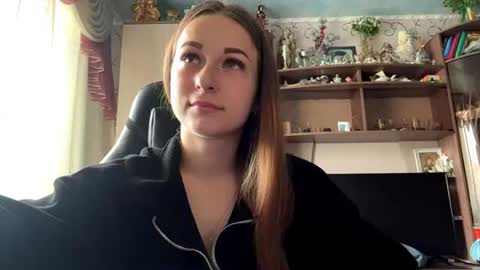 Snapshot of marlenahuit chatting on July 2026 07:24:01 AM Lena online show from July 2026 07:24:01 AM
