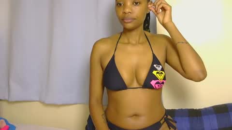 Snapshot of marly_babe chatting on July 2026 05:02:02 AM Marly online show from July 2026 05:02:02 AM
