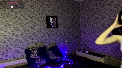 Snapshot of marlysokamura chatting on March 2026 07:23:01 AM Eva online show from March 2026 07:23:01 AM