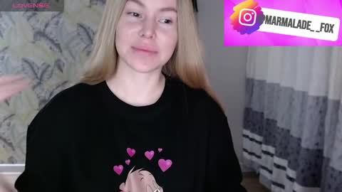 Snapshot of marmalade_fox chatting on May 2026 09:47:02 AM Marmalade Fox online show from May 2026 09:47:02 AM