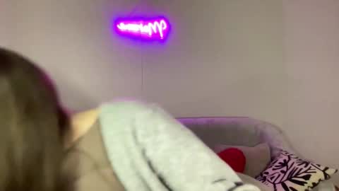 Mary online show from October 2025 05:04:02 PM