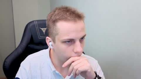 Snapshot of maroooa chatting on April 2026 09:56:01 PM Marko online show from April 2026 09:56:01 PM