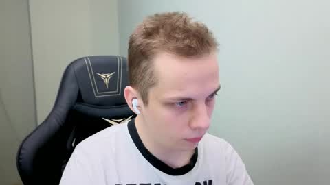 Snapshot of maroooa chatting on April 2026 07:58:02 PM Marko online show from April 2026 07:58:02 PM