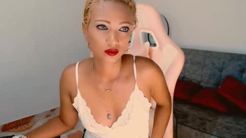 May online show from November 2025 02:38:02 PM