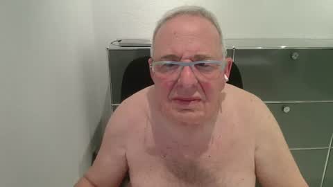 Snapshot of martin_1947 chatting on July 2026 09:24:01 PM martin_1947 online show from July 2026 09:24:01 PM