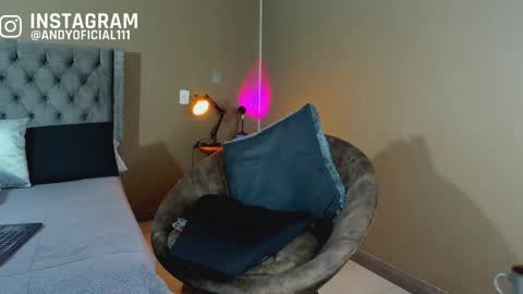 Snapshot of martin_colby05 chatting on October 2025 10:51:02 PM ONLYFANS Sotoandres modelo independiente online show from October 2025 10:51:02 PM