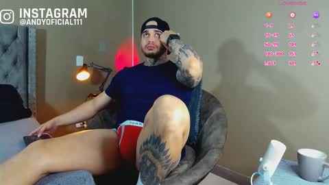 Snapshot of martin_colby05 chatting on October 2025 09:26:02 PM ONLYFANS Sotoandres modelo independiente online show from October 2025 09:26:02 PM