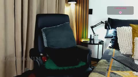 Snapshot of martin_colby05 chatting on May 2026 01:56:01 AM ONLYFANS Sotoandres modelo independiente online show from May 2026 01:56:01 AM
