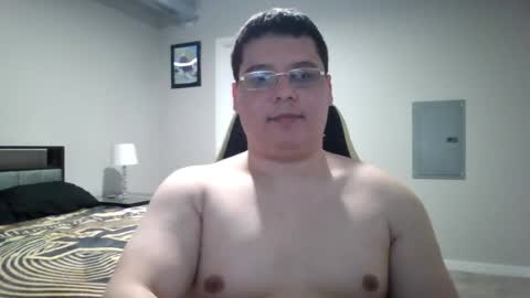 Snapshot of martin_militaryboy chatting on May 2026 10:15:01 PM martin_militaryboy online show from May 2026 10:15:01 PM