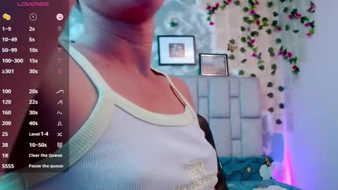 Martina online show from December 2024 10:32:02 PM