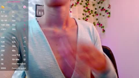 Martina online show from December 2024 10:00:01 PM