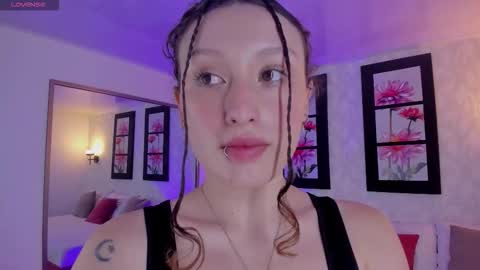 mari online show from November 2025 12:04:01 PM