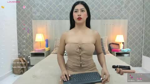 Snapshot of martina_ayala chatting on May 2026 11:27:01 AM Martina online show from May 2026 11:27:01 AM
