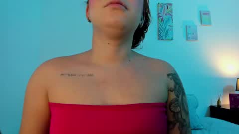Snapshot of martina_connor1 chatting on April 2026 10:47:02 AM C A R O L I N A online show from April 2026 10:47:02 AM