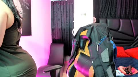   MARTINA   online show from February 2025 11:23:01 AM