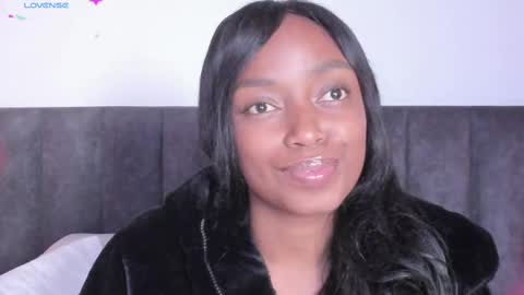 Laura online show from February 2025 12:15:01 AM