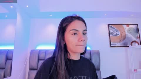 Martina online show from September 2025 12:05:01 PM