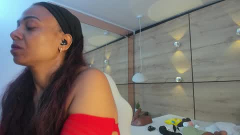 martina touss  online show from January 2026 01:02:01 PM