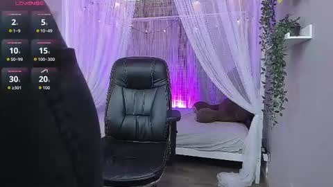 Snapshot of martinaa_rose chatting on July 2026 01:48:01 PM martinaa_rose online show from July 2026 01:48:01 PM