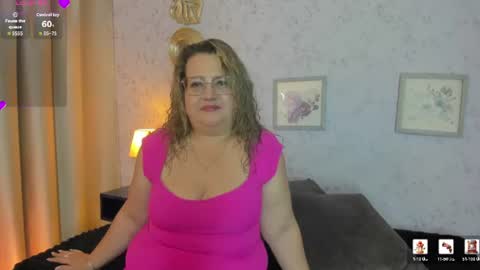 Snapshot of martinacurvy_ chatting on July 2026 10:21:01 AM Martina Caicedo online show from July 2026 10:21:01 AM
