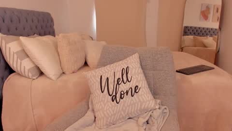 Martina online show from October 2025 02:17:02 PM
