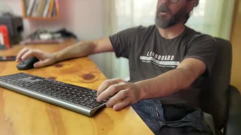 Martincito online show from December 2024 12:29:02 PM