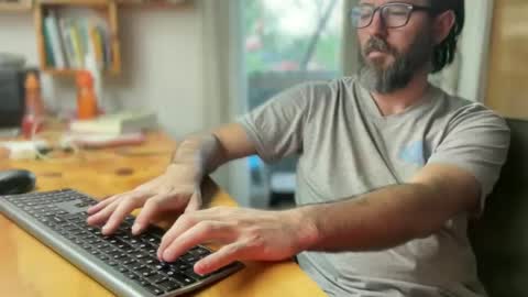 Martincito online show from January 2025 10:19:01 PM