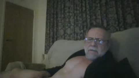 Snapshot of martinrgbxxxx chatting on February 2026 10:27:02 PM martinrgbxxxx online show from February 2026 10:27:02 PM