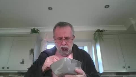 Snapshot of martinrgbxxxx chatting on February 2026 09:27:02 AM martinrgbxxxx online show from February 2026 09:27:02 AM