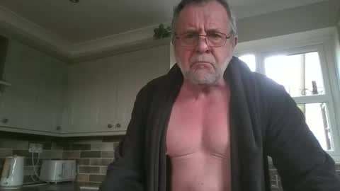 Snapshot of martinrgbxxxx chatting on February 2026 10:05:02 AM martinrgbxxxx online show from February 2026 10:05:02 AM